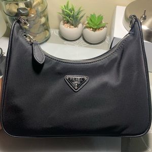 ❌SOLD❌✨PRADA NYLON CROSSBODY ✨ HIGH QUALITY ✨
